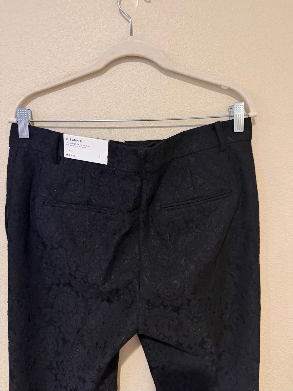 NWT Ann Taylor The Ankle Pant Black Embossed Floral Size 8 Work Office Career - Picture 7 of 8